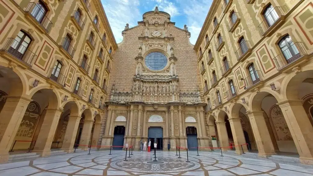 capilla de la virgen de montserrat igualada barcelona
