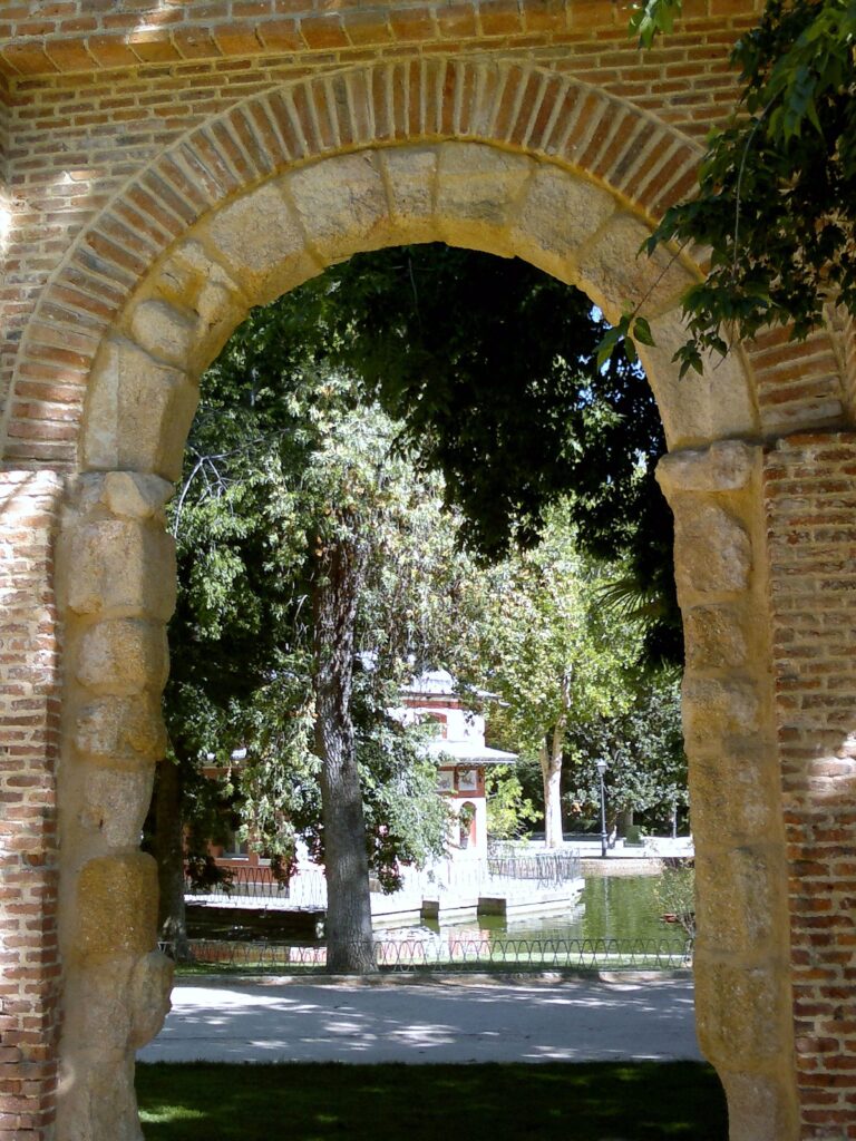 ermita de san pelayo y san isidoro parque del retiro madrid