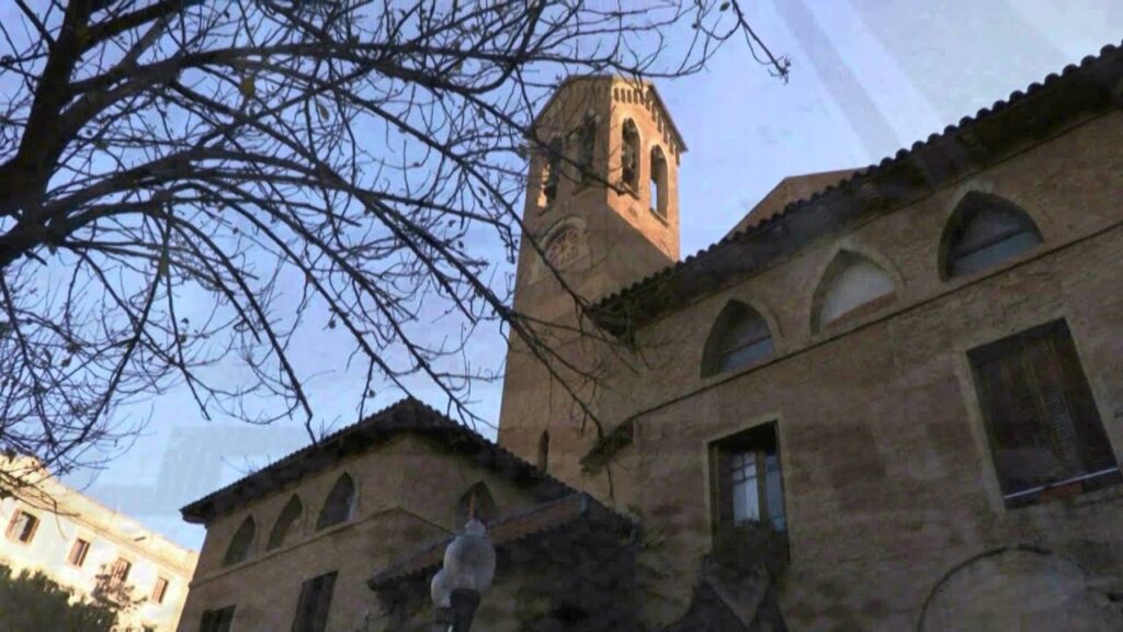 iglesia del casal de la parroquia de santa maria montcada i reixac barcelona
