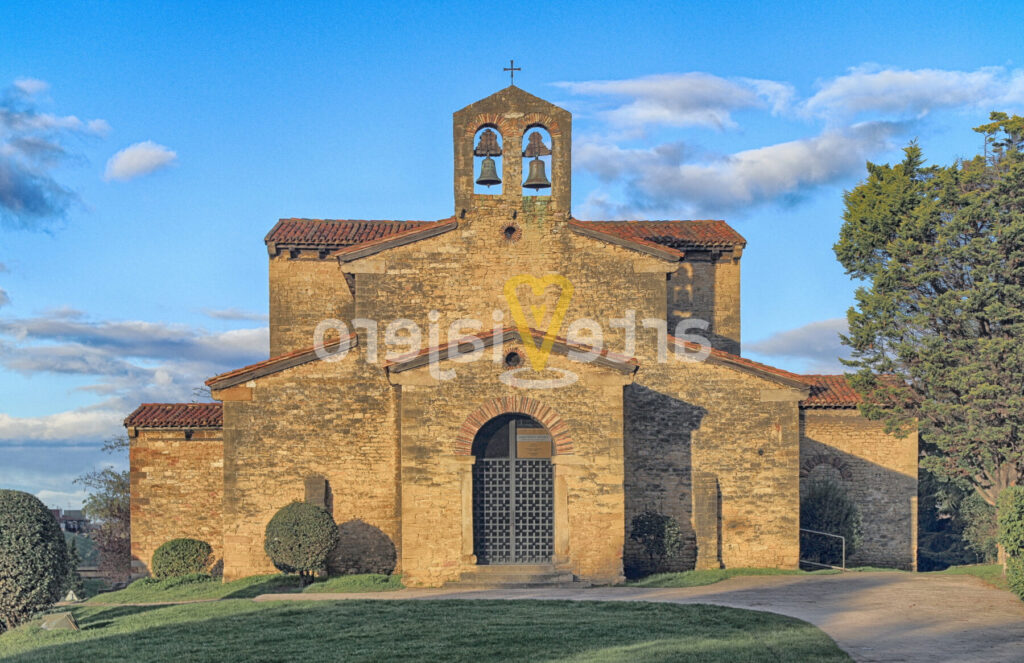 parroquia de san pedro de los arcos oviedo asturias