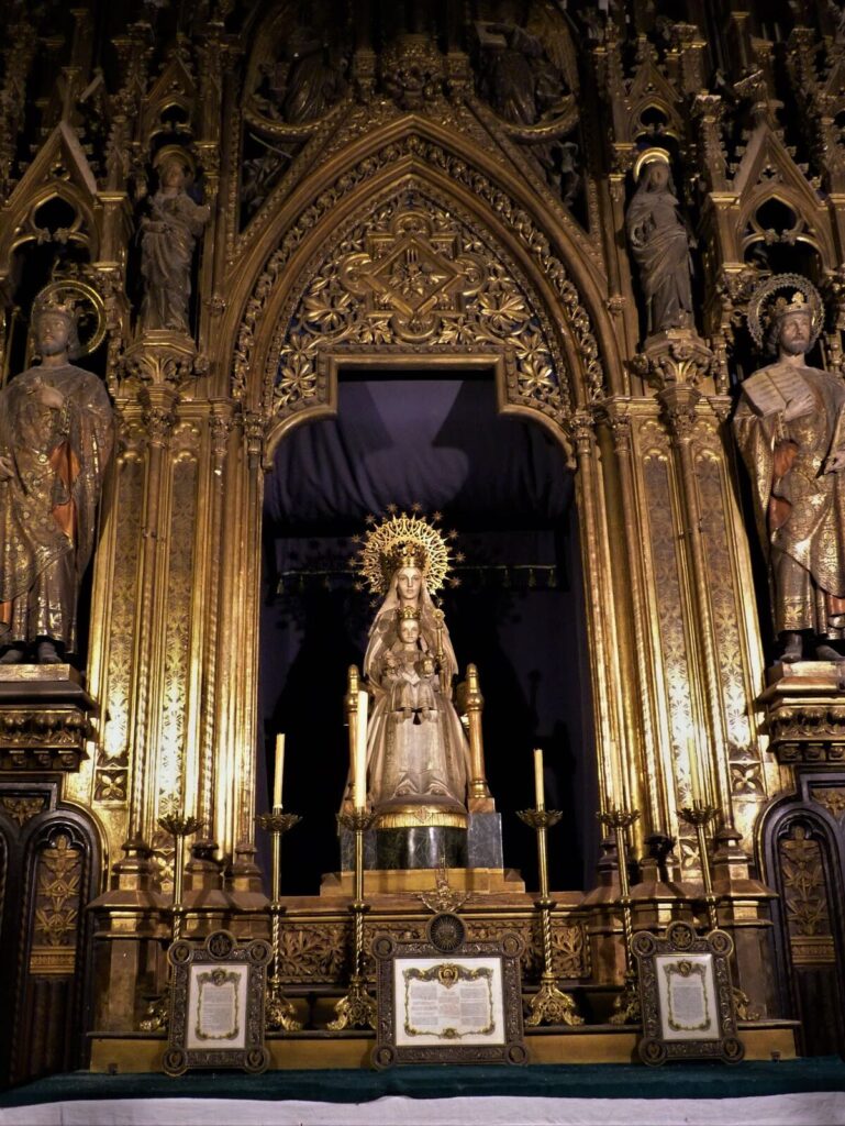 parroquia de santa creu fonollosa barcelona