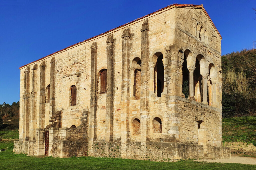 parroquia de santa maria muros de nalon asturias