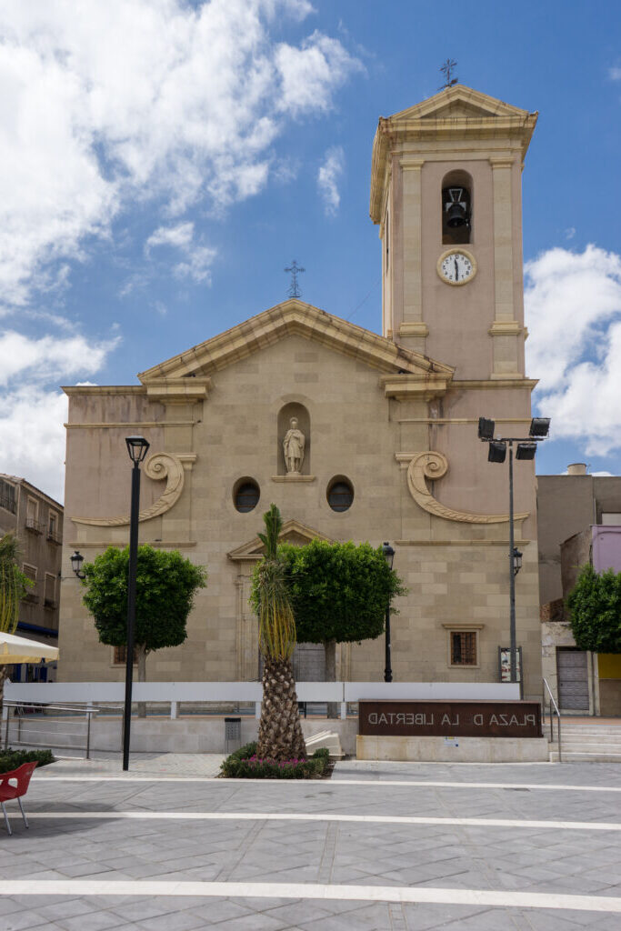 parroquia de santiago apostol balanegra almeria